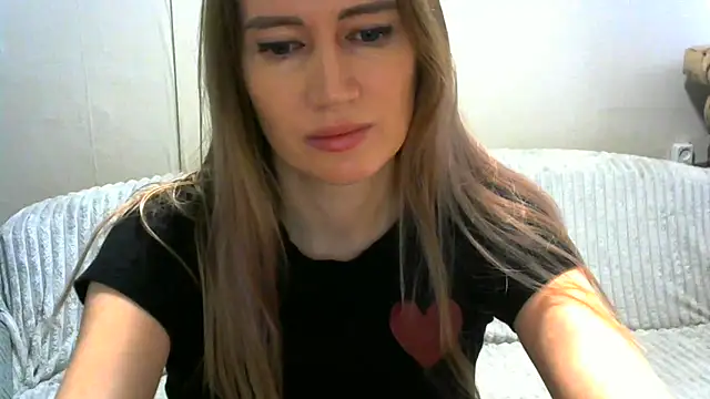 JessFoxxx online show from March 18, 5:45 am