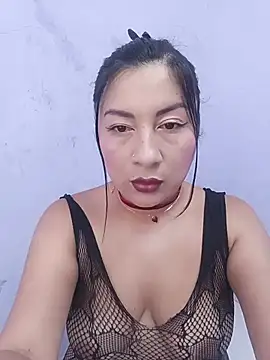 lunna 07 online show from July 14, 2:00 pm