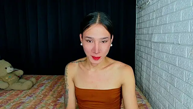 TRANSGODDESSA online show from July 6, 1:55 am