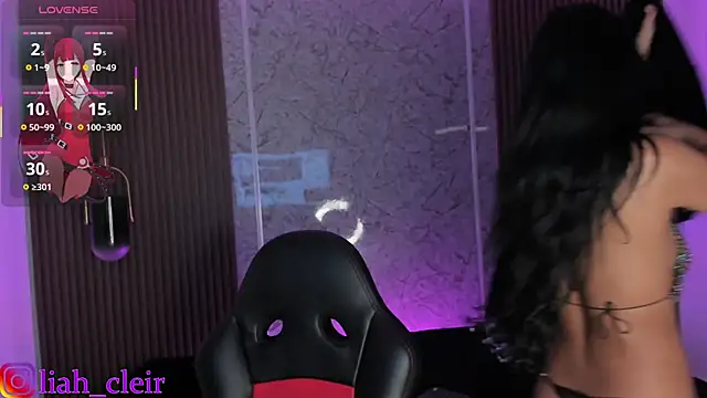 liah cleir online show from December 18, 8:57 pm