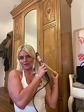 JessieMaeBabe online show from February 19, 3:22 pm