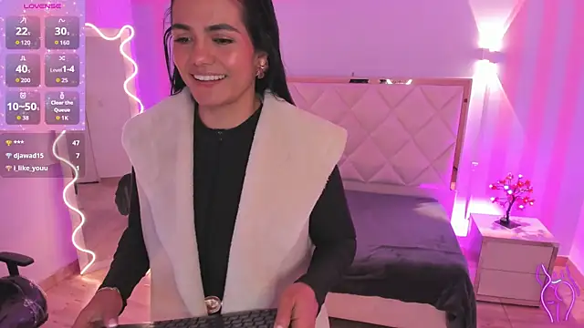 Rosalind tay online show from April 15, 11:33 am