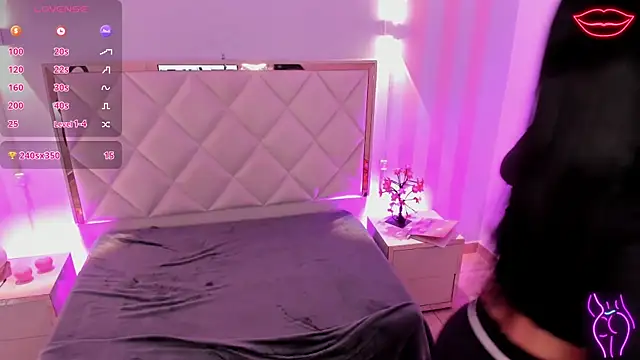 Rosalind tay online show from April 1, 1:41 pm