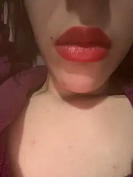 Mimisixo online show from April 11, 6:22 pm