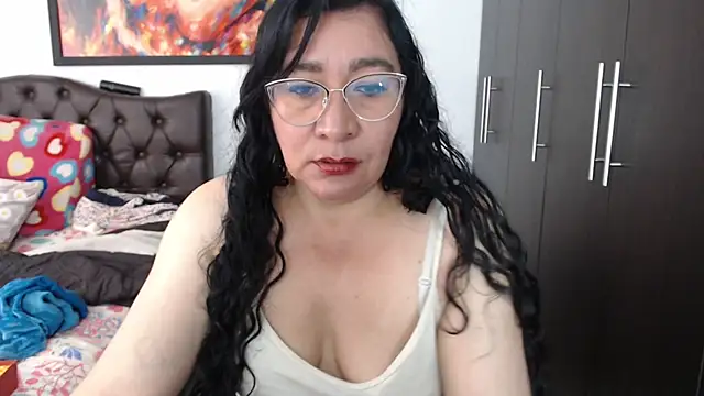 Grace mature milf online show from April 17, 6:10 pm