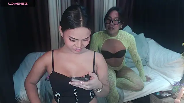 Hotcum Samantha online show from March 10, 1:15 pm