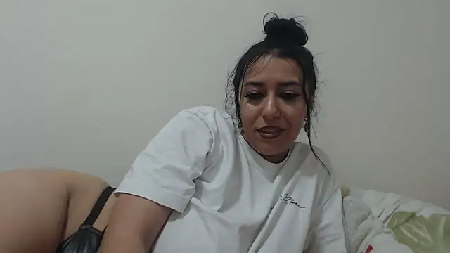 Maryem637048 online show from March 4, 4:24 pm