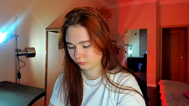 Meri Cutte online show from March 18, 1:38 pm