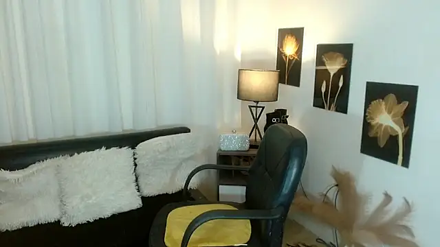 Sassy Suzuhime online show from March 26, 10:28 am