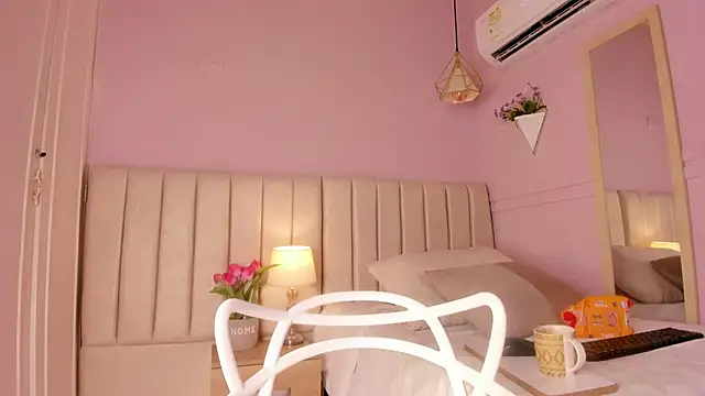  wendy x online show from April 13, 11:55 am