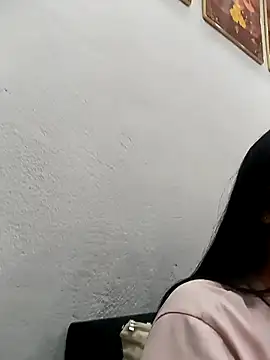 MinhChauXXX19 online show from March 10, 3:49 pm