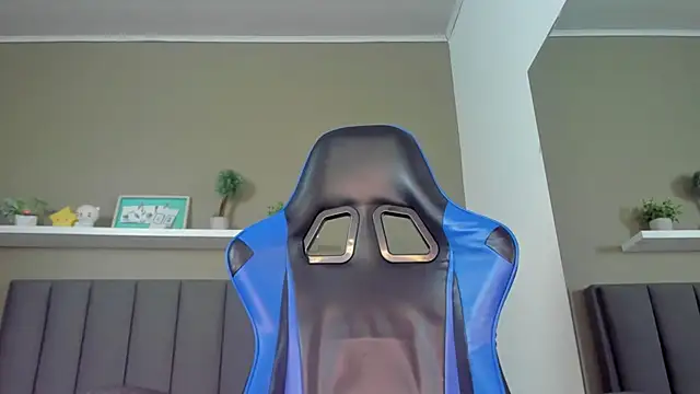 anagil  online show from March 13, 2:40 pm