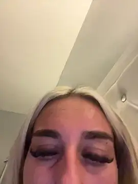 EllieMaeBaby online show from September 24, 9:47 pm