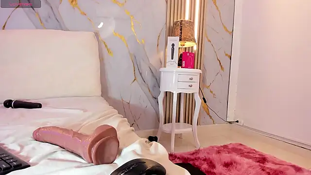 Tiifany Baker online show from March 14, 9:16 pm