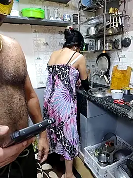 Queen Nightt online show from March 10, 3:43 am