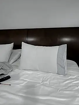 Cami Konor online show from March 24, 10:15 pm