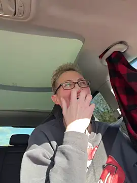 Curvy-Jinx online show from March 28, 9:42 am