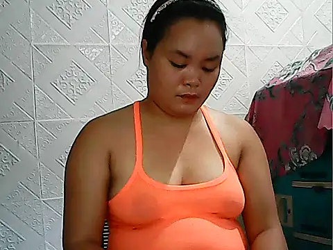 CreamyPussy4uxx online show from May 15, 10:56 pm