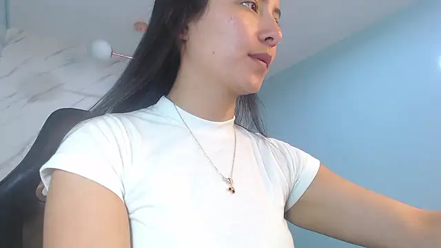 victoria hernandez t  online show from May 27, 1:19 pm