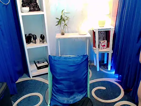 ladydesiree88 online show from April 1, 10:27 am