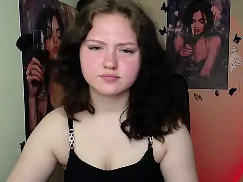 LadyAlice  online show from May 16, 7:00 am