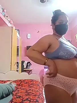 biggbobbsgirl online show from March 6, 2:50 am