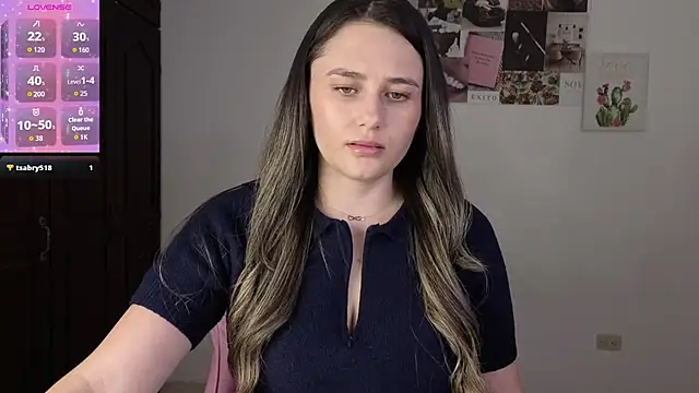 Veronika  Winslow  online show from July 30, 11:27 pm