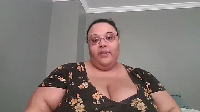 SexyBBW10790 online show from March 24, 2:11 pm