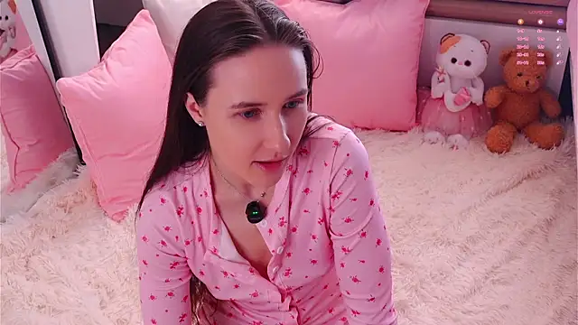 MaudAle online show from April 1, 1:17 am