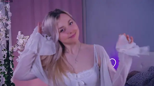 AccaCroyle online show from April 10, 7:53 pm