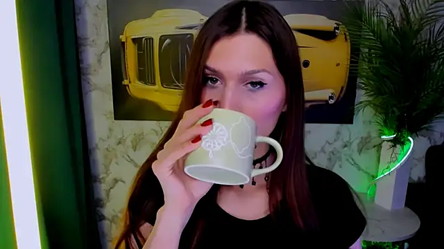 Mollyinyourmind online show from March 17, 9:08 pm