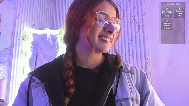 Naomy tay1 online show from April 5, 2:43 am