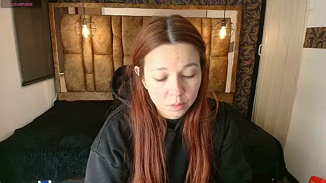 Isa Thompson   online show from March 6, 2:50 am