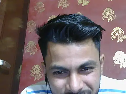 ursdreamperson online show from April 21, 2:51 am