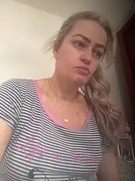 Alerquinasc online show from February 15, 1:21 pm