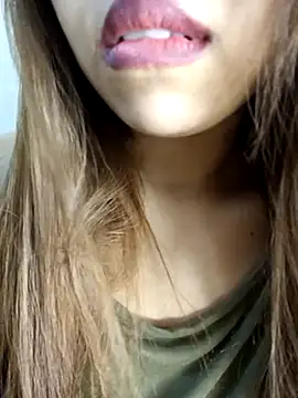 loving candy online show from April 13, 8:53 pm