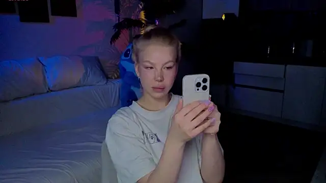 emilyshepar d online show from May 14, 1:44 am