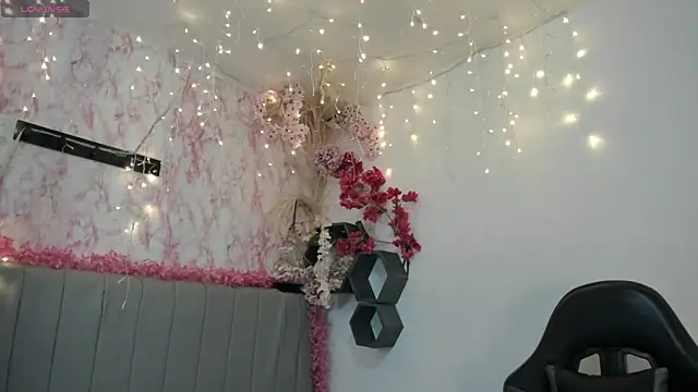 Scarlett21   online show from May 24, 10:36 am