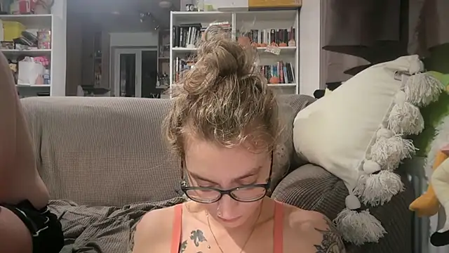 harleyblair online show from June 24, 10:20 pm