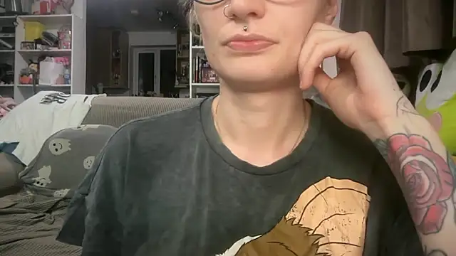 harleyblair online show from July 7, 10:12 pm