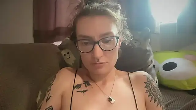 harleyblair online show from July 5, 6:13 pm