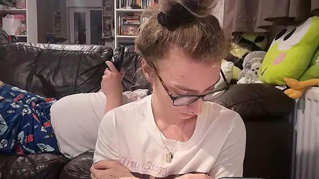 harleyblair online show from July 30, 10:21 pm