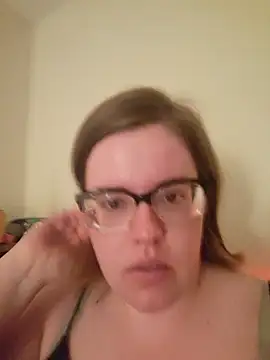 VeiledMuse online show from April 26, 2:09 am