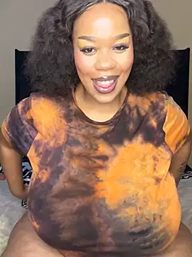 THICKBUNNYCHICKxxx online show from April 23, 8:44 pm