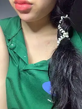 Nguyenha11 online show from September 24, 12:37 pm