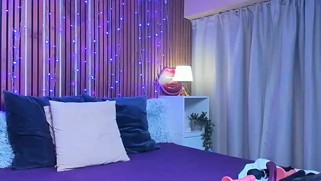 SashaSkyxxx online show from July 26, 12:46 pm