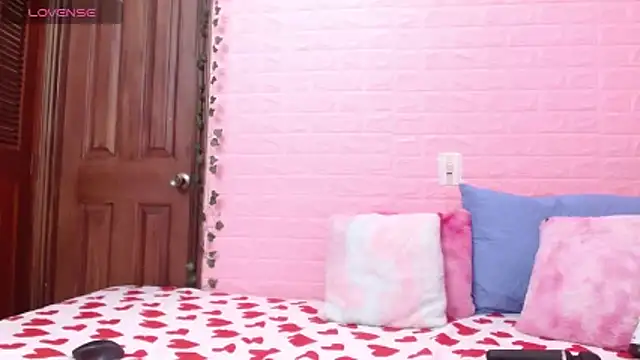 suzanhot 30 online show from April 14, 9:04 pm