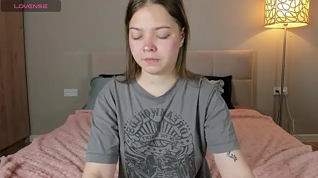 patriciapink online show from June 10, 8:57 am