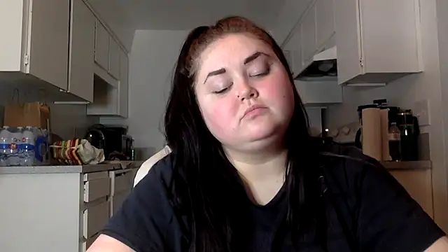 JJbaby1 online show from November 5, 2:11 pm