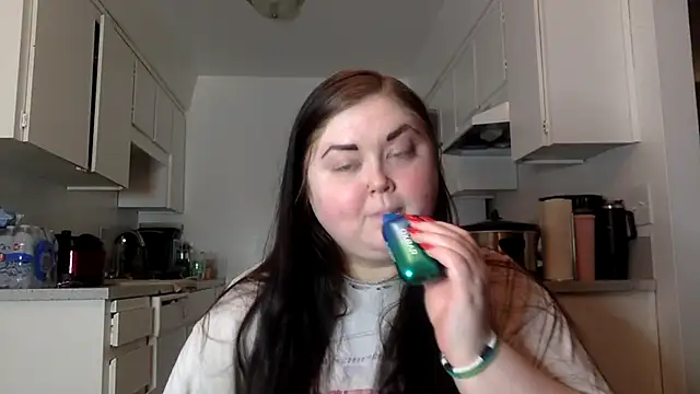 JJbaby1 online show from November 15, 2:40 pm